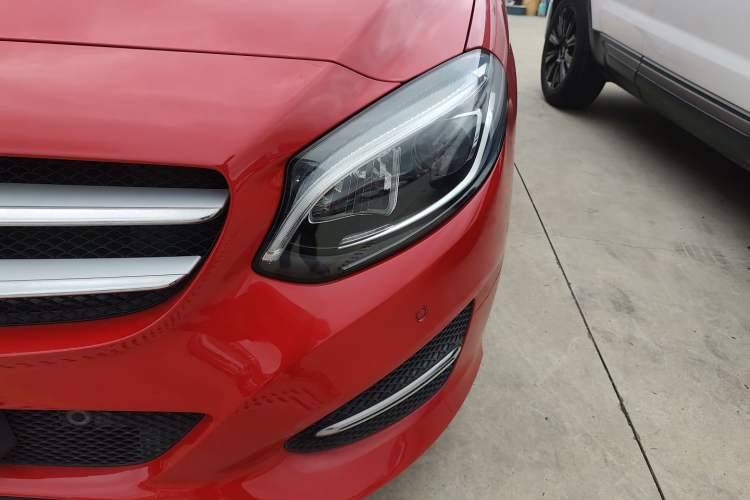 Used Mercedes-Benz B-Class 2015 B 200 Fashion Model
