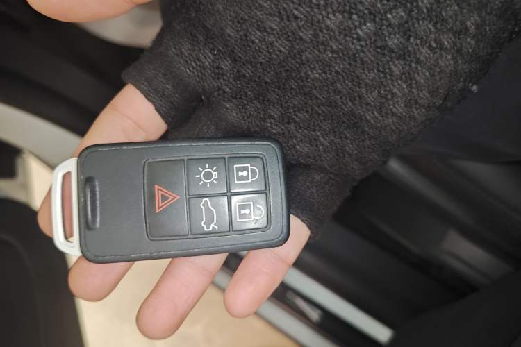 Used Volvo S60 2016 S60L T4 Zhiyuan Edition
