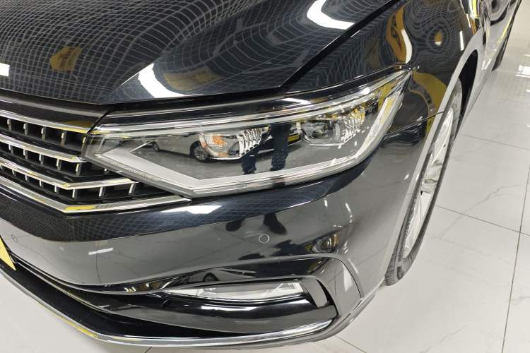 Used Volkswagen Magotan 2023 2 Million Units Limited-Edition 280TSI DSG Comfort Version
