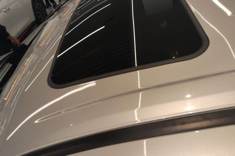 Used Toyota Sienna 2021 2.5L Hybrid Premium Edition
