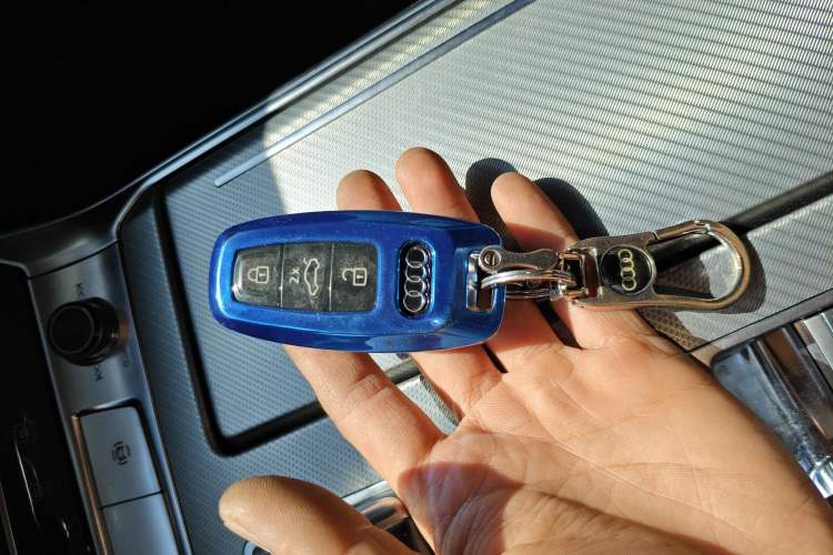 TDK.VehicleDetails.img