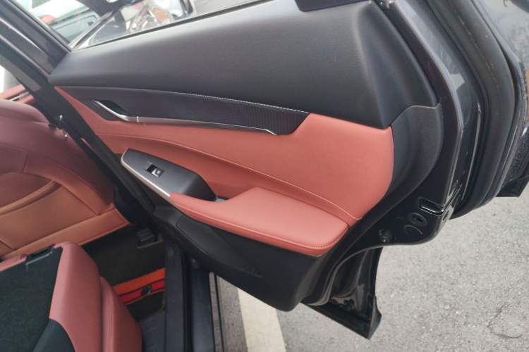 Used Changan CS75 PLUS 2024 3rd Generation Champion Edition 1.5T Intelligent Drive Dynamic Model
