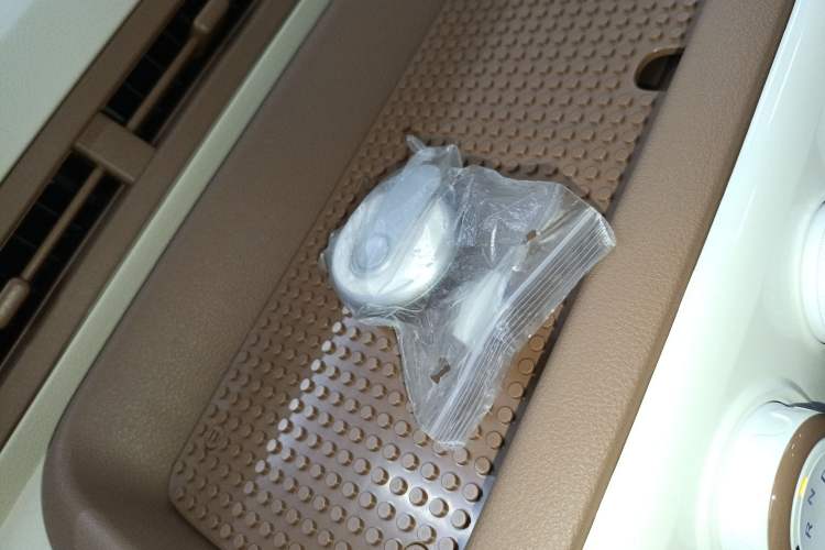 Used Bestune Pony 2026 222km Colorful Horse