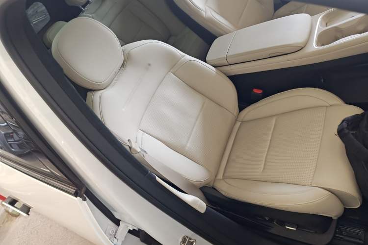 Used Nio ES6 2024 75 kWh
