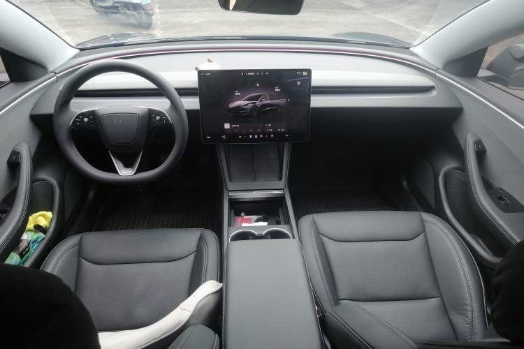 Used Tesla Model 3 2023 Rear-Wheel-Drive Version
