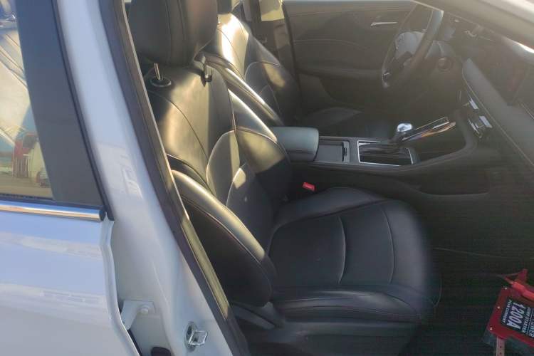 Used Roewe i5 2023 1.5L CVT Luxury Edition
