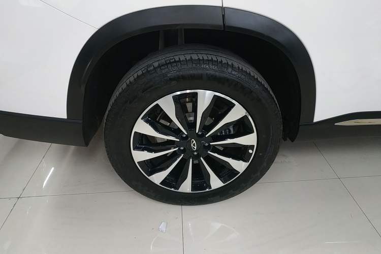 Used Chery Tiggo 8 PLUS 2025 290TGDI DCT Luxury 7-Seater
