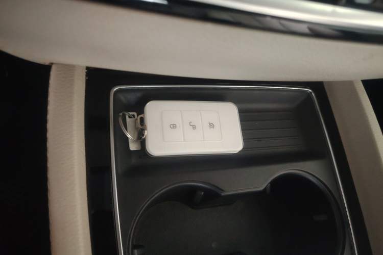 Used BYD Song MAX New Energy 2019 DM 1.5T Smart Connect Zhiyao Model 6 Seats China VI Standard
