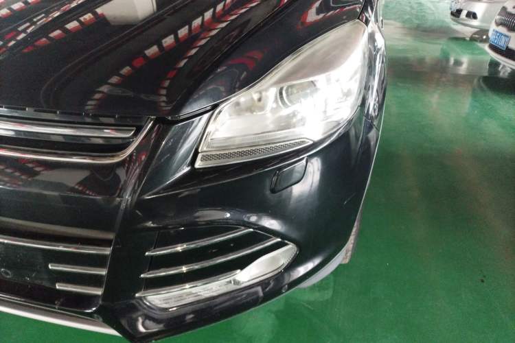 Used Ford Kuga 2013 2.0L GTDi Four-Wheel Drive Premium Model
