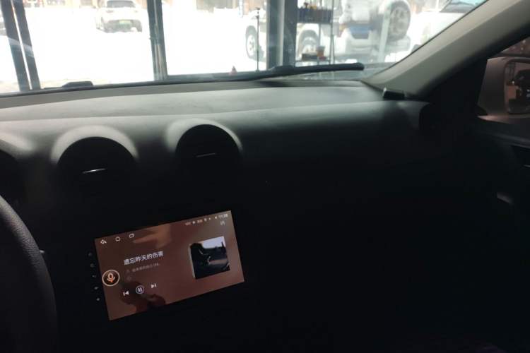 Used Volkswagen Jetta 2015 Value Edition 1.6L Manual Fashionable Style
