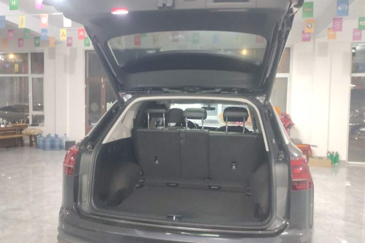 Used Volkswagen Tayron 2020 330TSI Two-Wheel Drive Luxury Smart Connectivity Version