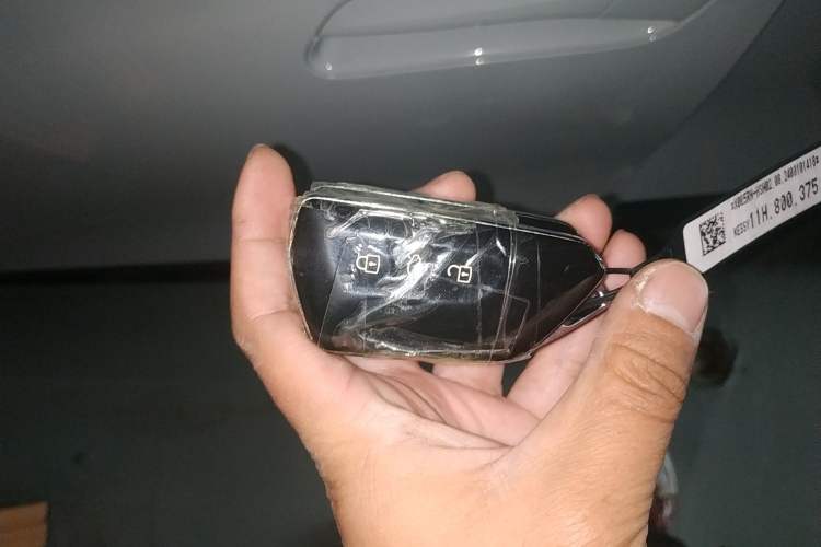 Used Volkswagen ID.UNYX 2024 Pro Long-Range Version
