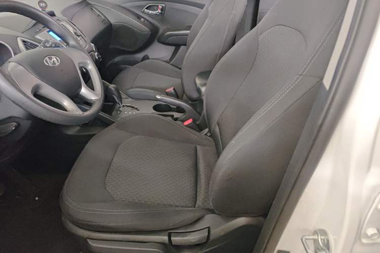 Used Hyundai ix35 2013 2.0L Automatic Two-Wheel Drive Comfort GL China V Standard
