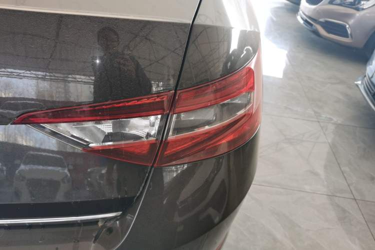 Used Skoda Superb 2016 TSI330 DSG Smart Drive Edition
