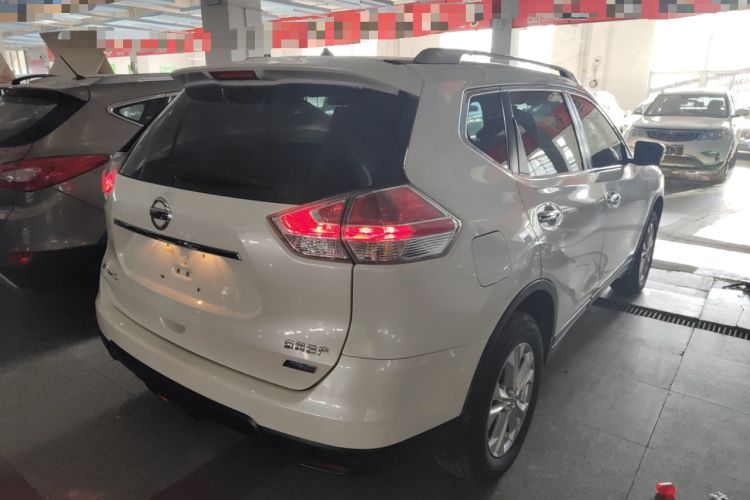 Used Nissan X-Trail 2015 2.0L CVT Comfort MAX Edition 2WD
