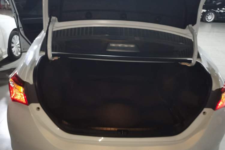 Used Toyota Corolla 2017 Revised Version 1.2T S-CVT GL-i