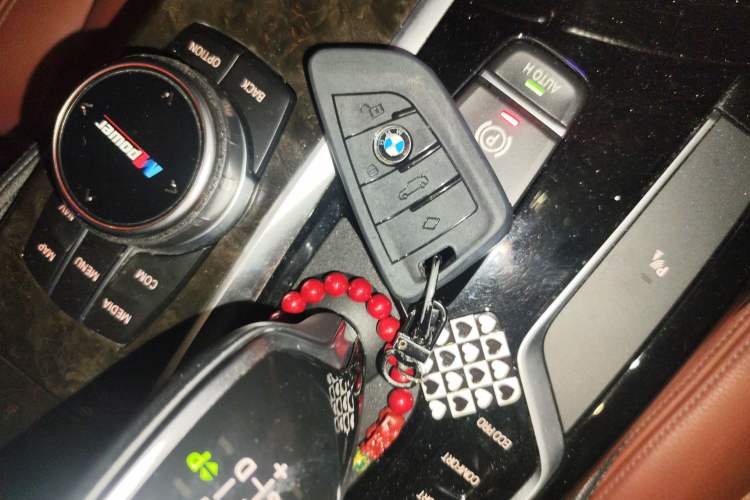 Used BMW 5 Series 2018 Restyled 530Li Leading Edition M Sport Package