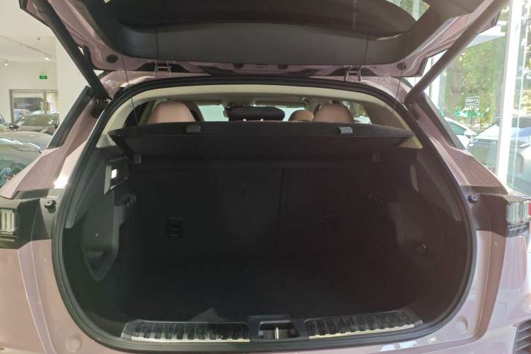 Used Lynk & Co 06 2023 Remix 1.5T Shero