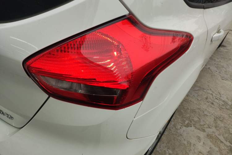 Used Ford Focus 2017 Hatchback 1.6L Automatic Comfort Plus SmartDrive Edition