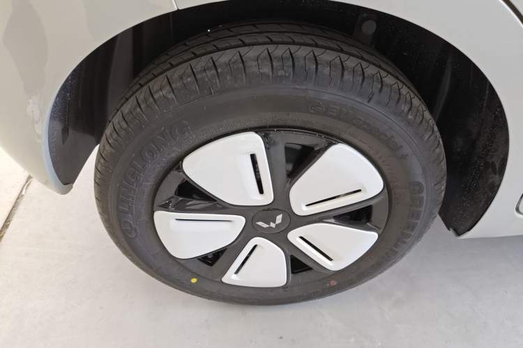 Used Wuling Hongguang MINIEV 2025 Four-Door Version Advanced Edition