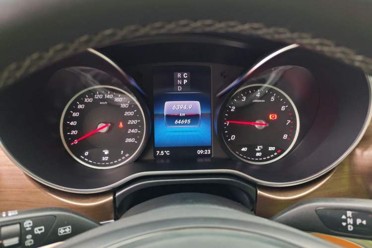 Used Mercedes-Benz V-Class 2021 V 260 L Long Wheelbase Prestige Edition
