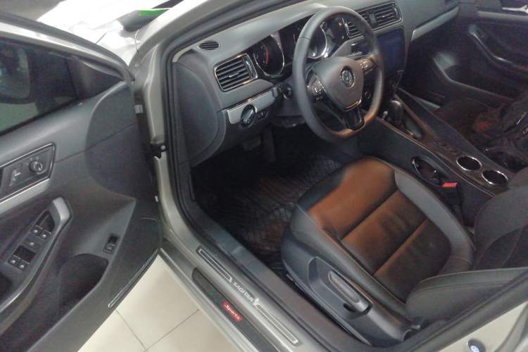 Used Volkswagen Sagitar 2018 1.6L Automatic Comfort Model
