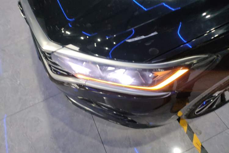 Used Volkswagen Passat 2022 330TSI Elite Edition Custom Version
