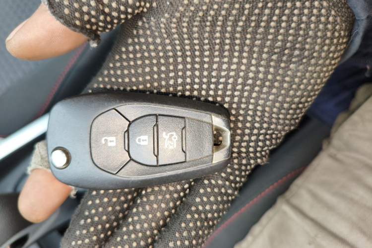 Used Chevrolet Cavalier 2020 Redline 325T Automatic Xinshang Edition China VI Standard
