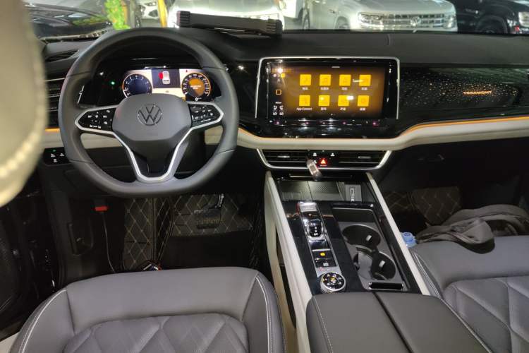 Used Volkswagen Teramont 2024 380TSI Four-Wheel Drive Longxiang Edition
