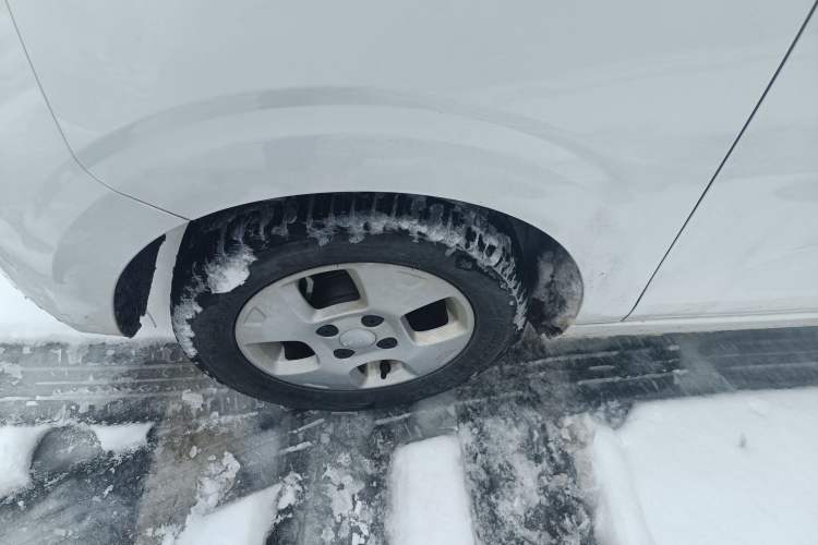 Used Roewe Clever 2021 302 km New Four-Seater Super-Efficient Version