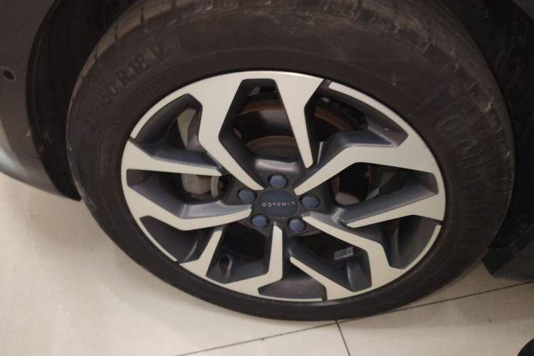 Used Lynk & Co 02 2018 1.5T DCT Two-Wheel Drive Pro Version China V Emission Standard
