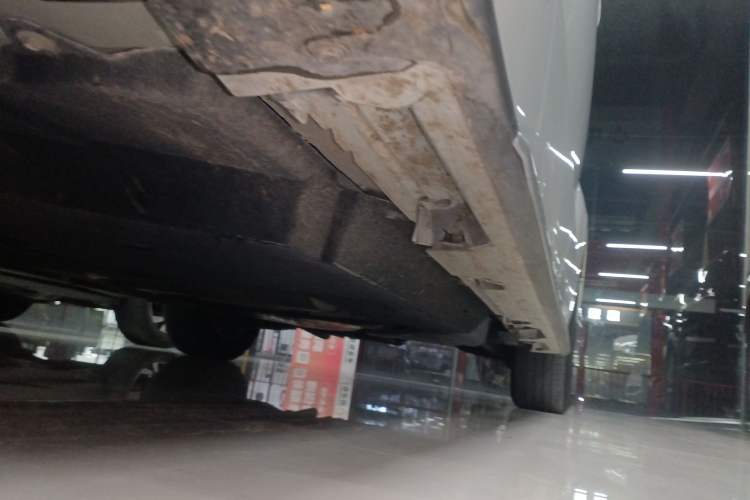 Used Toyota Granvia 2023 2.5L Hybrid Comfort Edition
