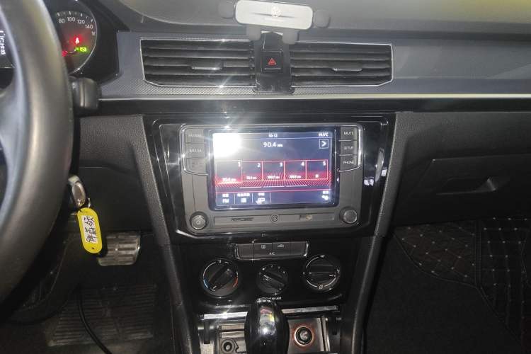 Used Volkswagen C-TREK 2018 230TSI DSG Comfort Model
