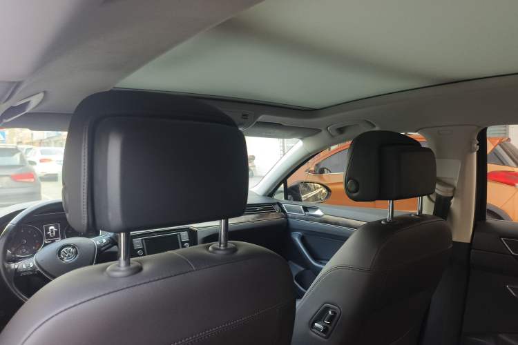 Used Volkswagen Magotan 2019 330TSI DSG Leading Model China VI Standard
