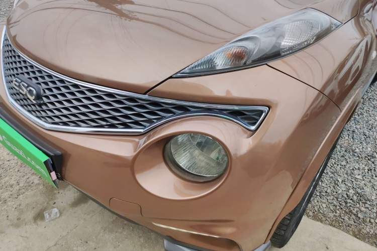 Used Infiniti ESQ 2014 1.6L Spontaneous Edition
