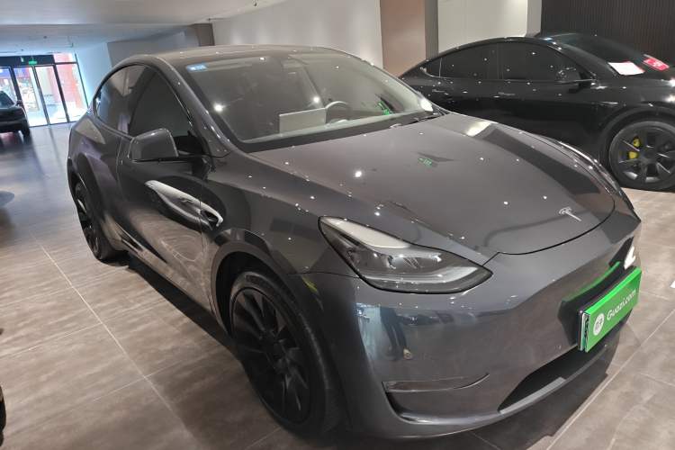 Used Tesla Model Y 2023 Long-Range All-Wheel-Drive Version
