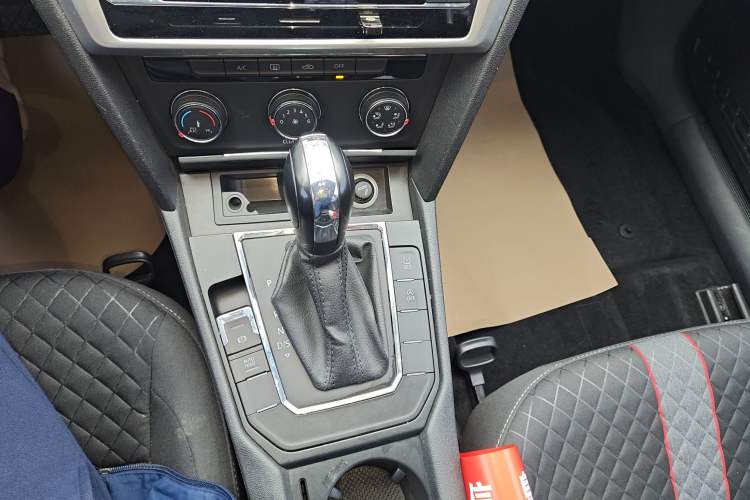 Used Volkswagen Lamando 2019 230TSI DSG Vision Edition China VI Standard
