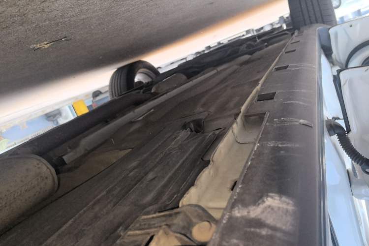 Used Ford Kuga 2017 EcoBoost 180 Two-Wheel-Drive Tiger Leap Model
