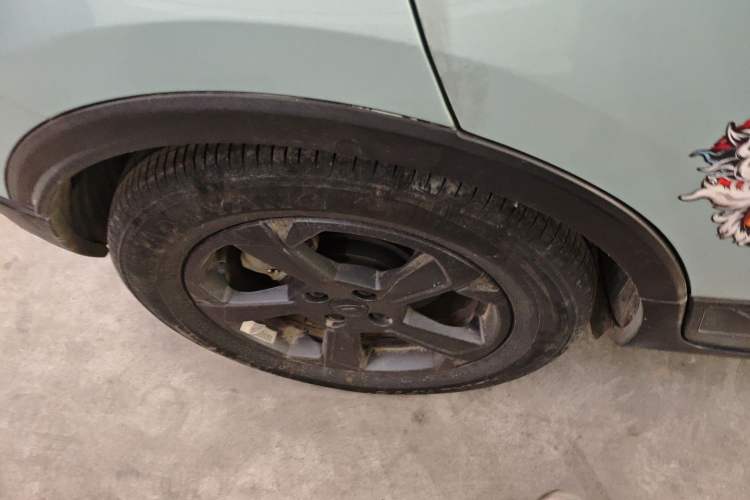 Used Geometry E Firefly 2022 401 km Linglong Tiger 5 Seats