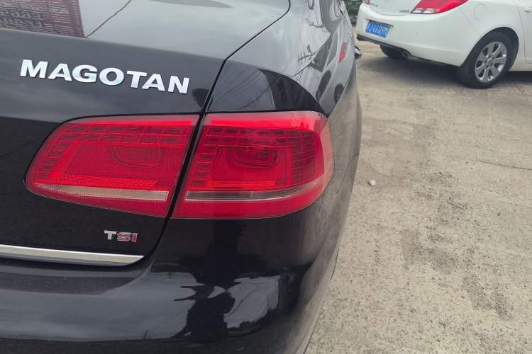 Used Volkswagen Magotan 2016 1.8TSI Smart Comfort Model