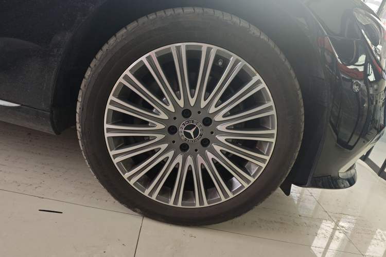 Used Mercedes-Benz E-Class 2023 Updated E 300 L Fashion Edition