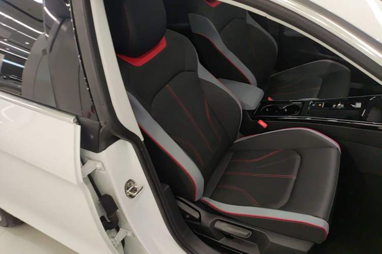 Used Volkswagen Lamando 2024 Lavida L 280TSI DSG Cool & Spicy Edition