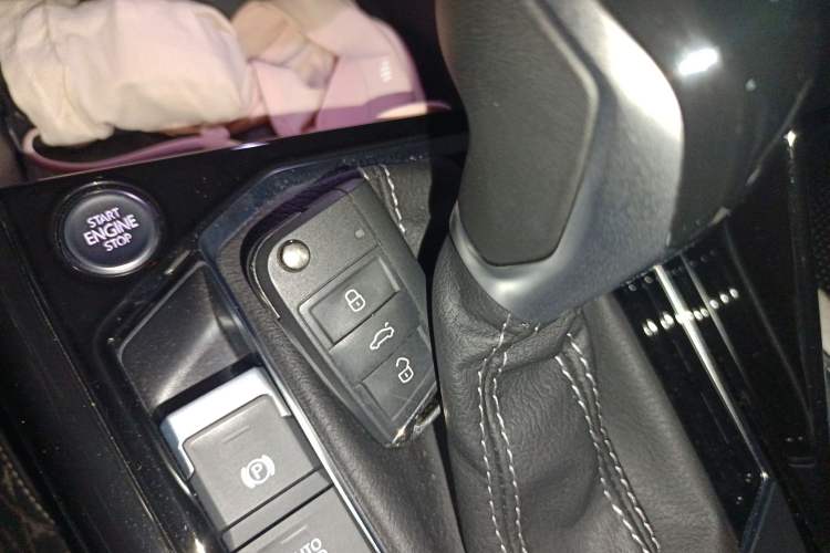 Used Volkswagen Tayron 2020 380TSI All-Wheel Drive R-Line Connected Version
