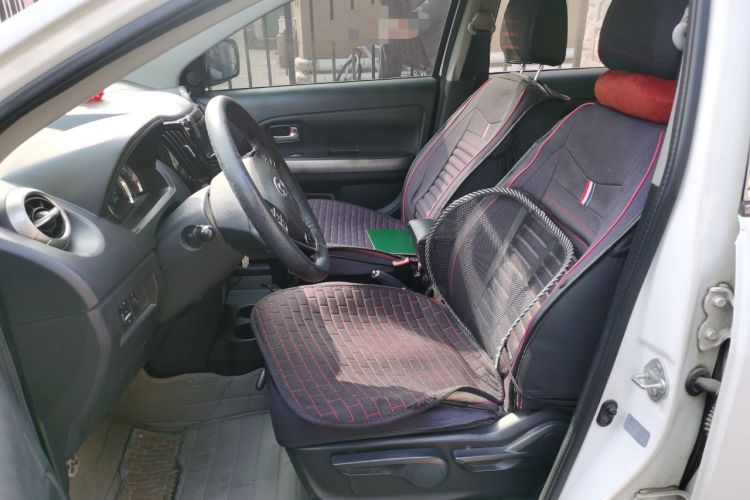 Used Great Wall M4 2014 1.5L manual Comfort trim level
