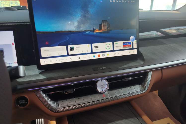 Used Tank 500 New Energy 2024 Hi4-T