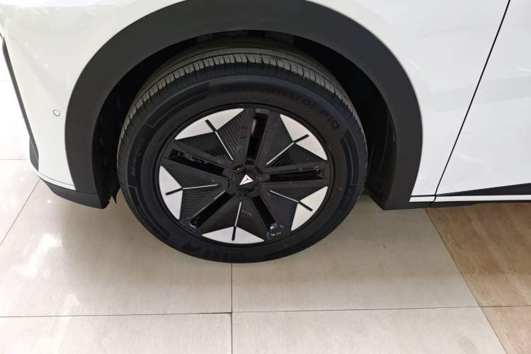 Used Deepal S07 2025 520Max Huawei Qiankun Intelligent Driving ADS SE Pure-Electric Version
