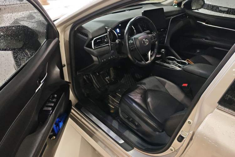 Used Toyota Camry 2021 2.0G Luxury Edition