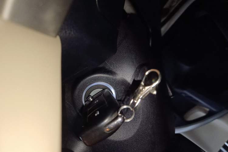 Used Toyota RAV4 2015 2.0L CVT Two-Wheel Drive Fashion Edition