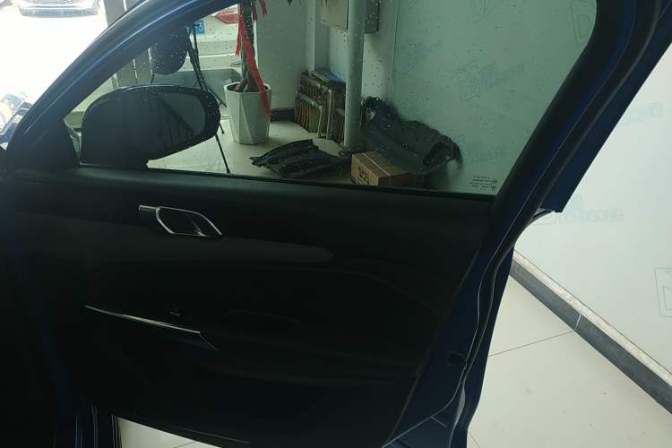 Used Lynk & Co 02 2018 1.5T DCT Two-Wheel Drive Sporty Version China V Standard
