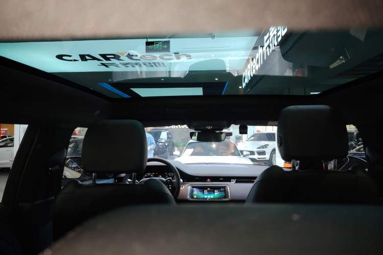 Used Land Rover Range Rover Evoque 2020 249 PS R-DYNAMIC S Black Edition Sport Version
